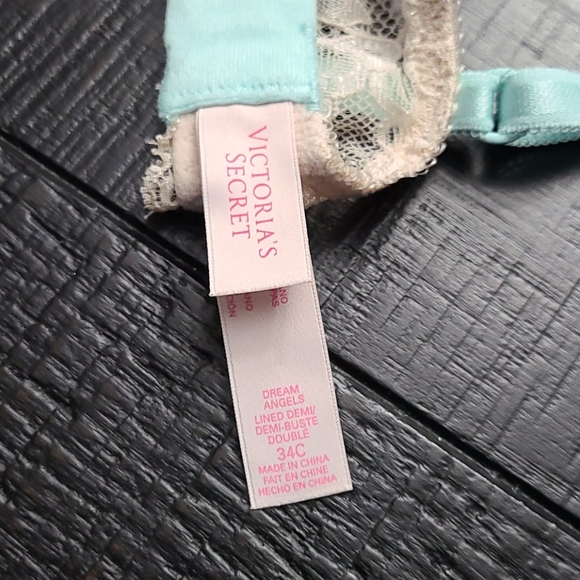 Victoria's Secret Dream Angel Bra - Picture 6 of 7